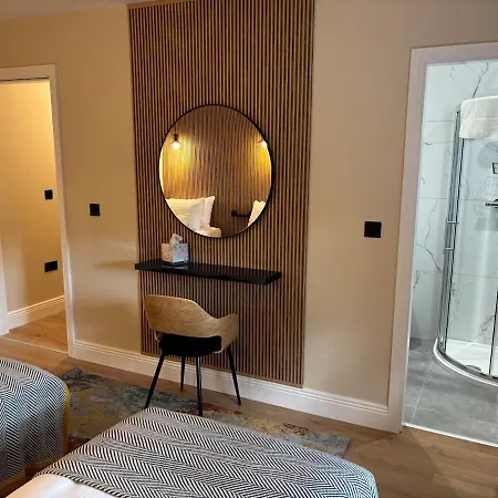 Apartment Riverside Loft Group *